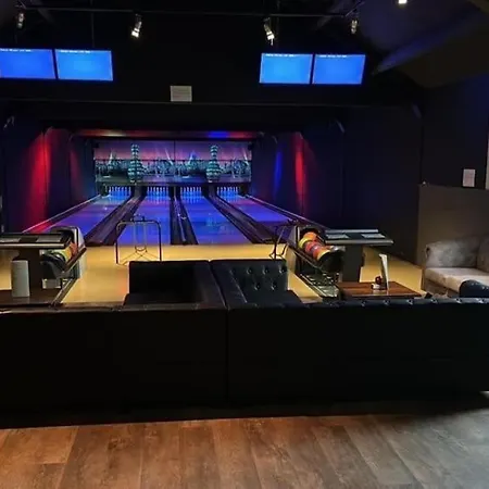 Voorzien Alle Gemakken In Bosrijke Omgeving Vakantiehuis