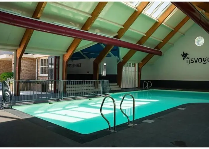 Voorzien Alle Gemakken In Bosrijke Omgeving Voorthuizen