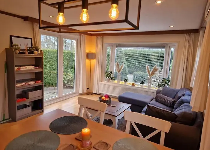 Voorzien Alle Gemakken In Bosrijke Omgeving Voorthuizen