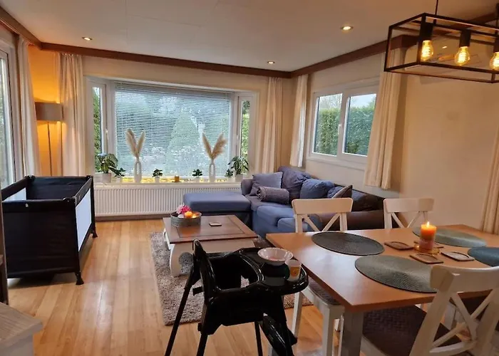 Hébergement de vacances Voorzien Alle Gemakken In Bosrijke Omgeving *