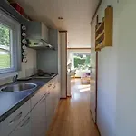 Voorzien Alle Gemakken In Bosrijke Omgeving Hébergement de vacances *
