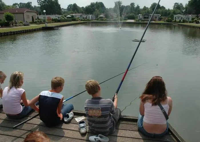 Voorzien Alle Gemakken In Bosrijke Omgeving *